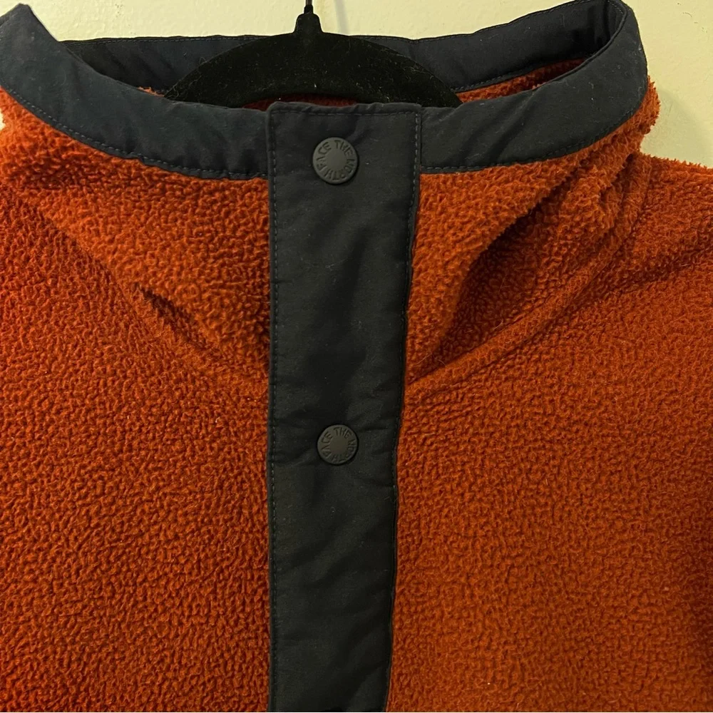 The North Face Men’s Carbondale 1/4 Snap Sherpa Hoodie brandy brown Jacket